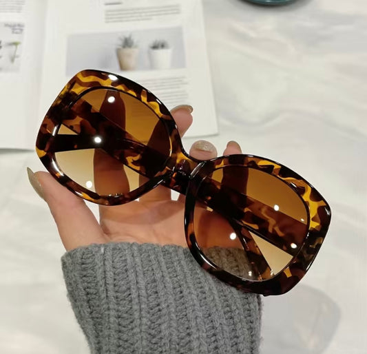 Leopard Print Round Oversized Sunglasses